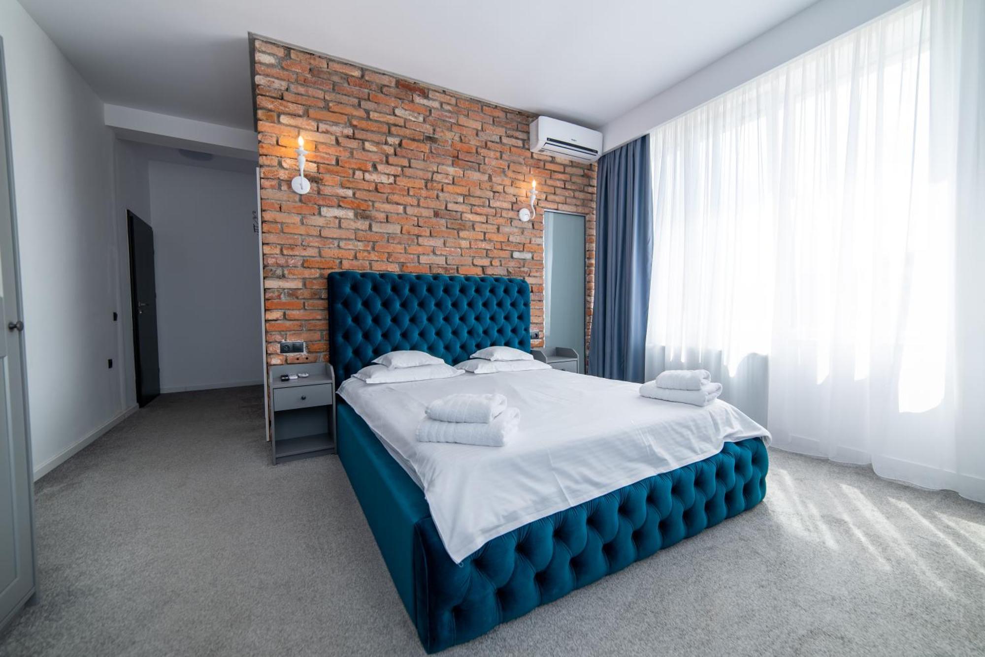 Hotel Zero Cluj-Napoca Esterno foto