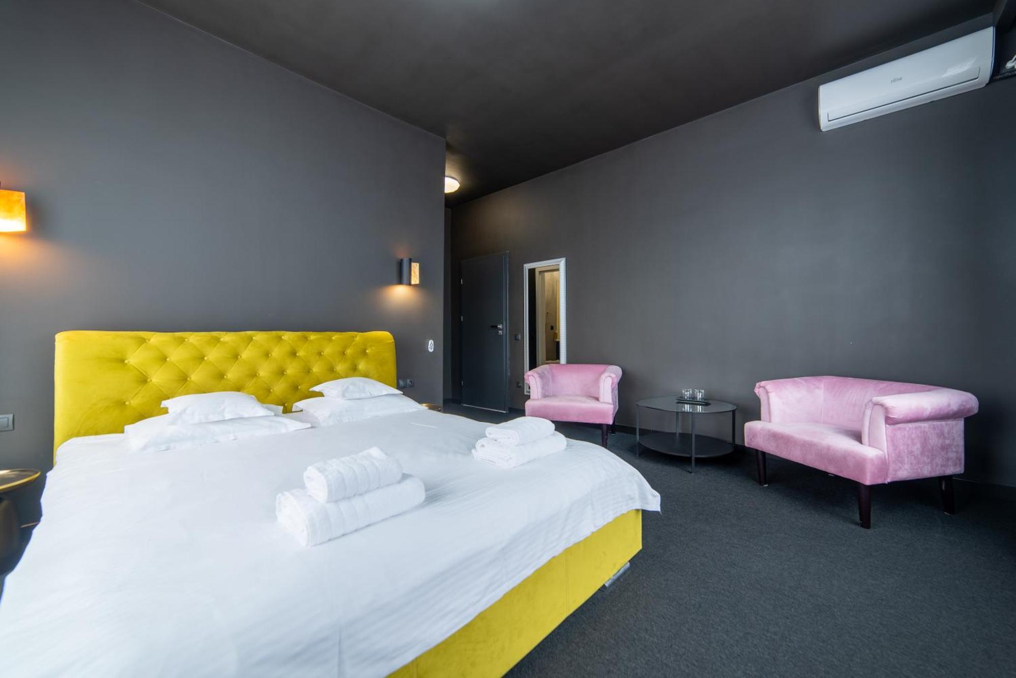 Hotel Zero Cluj-Napoca Esterno foto