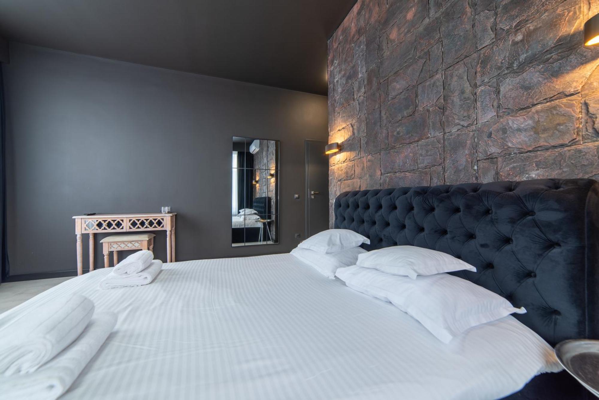 Hotel Zero Cluj-Napoca Esterno foto