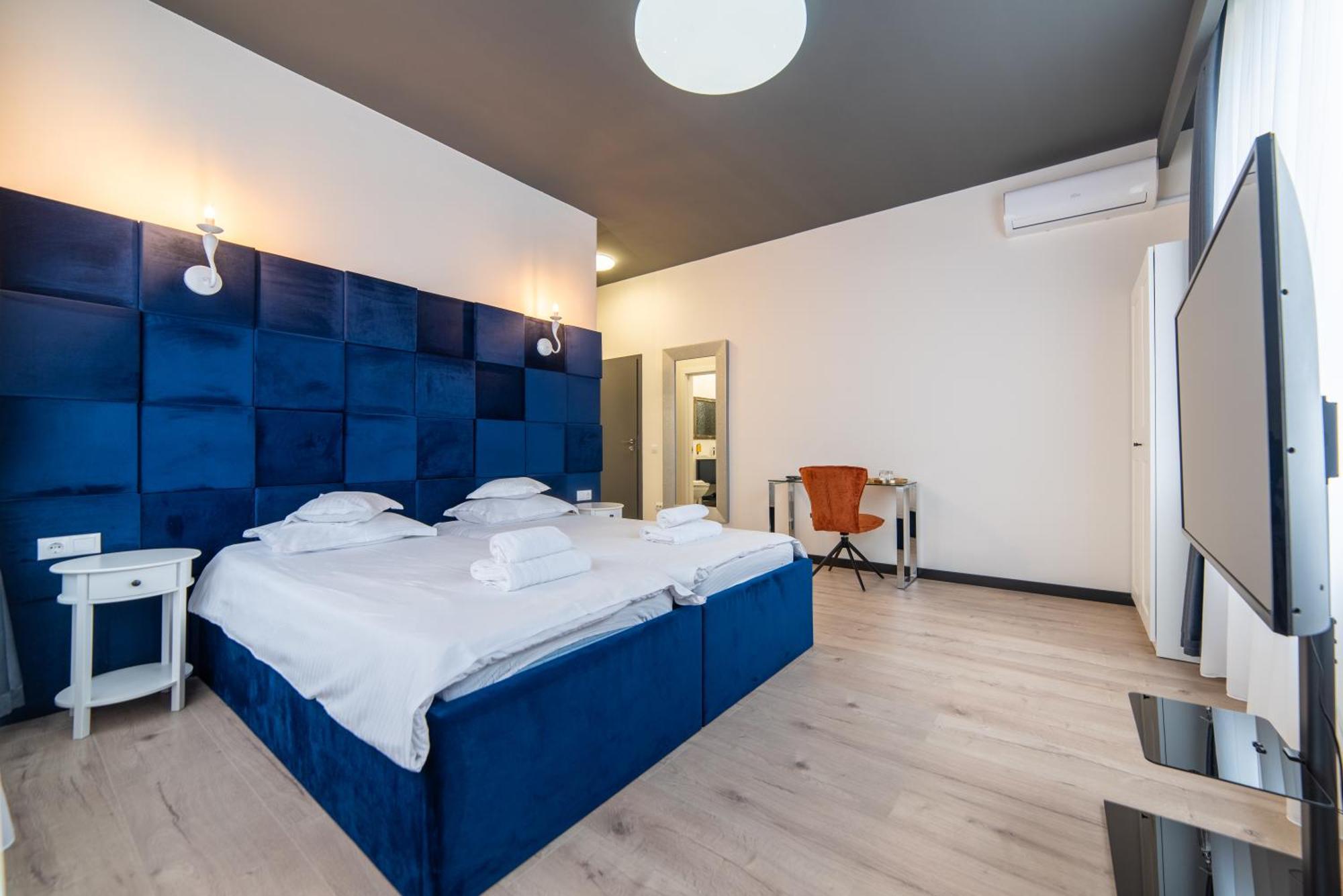 Hotel Zero Cluj-Napoca Esterno foto