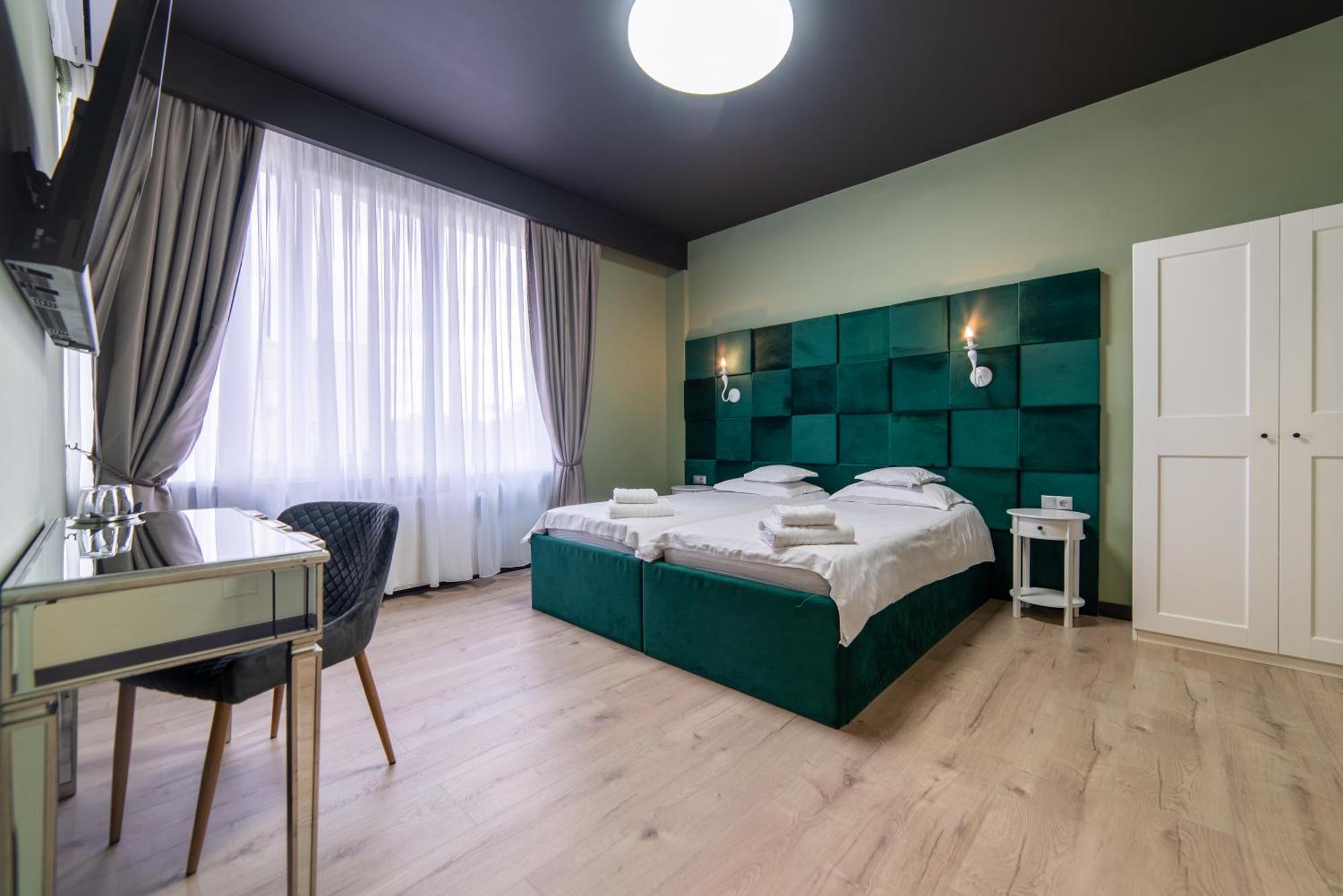 Hotel Zero Cluj-Napoca Esterno foto
